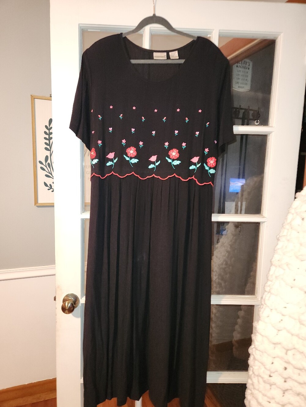 Vintage Fashion Bug 22/24W Black Floral Embroidered Maxi Dress 90s Rayon